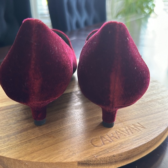 Burgundy velvet kitten heels - Picture 4 of 8